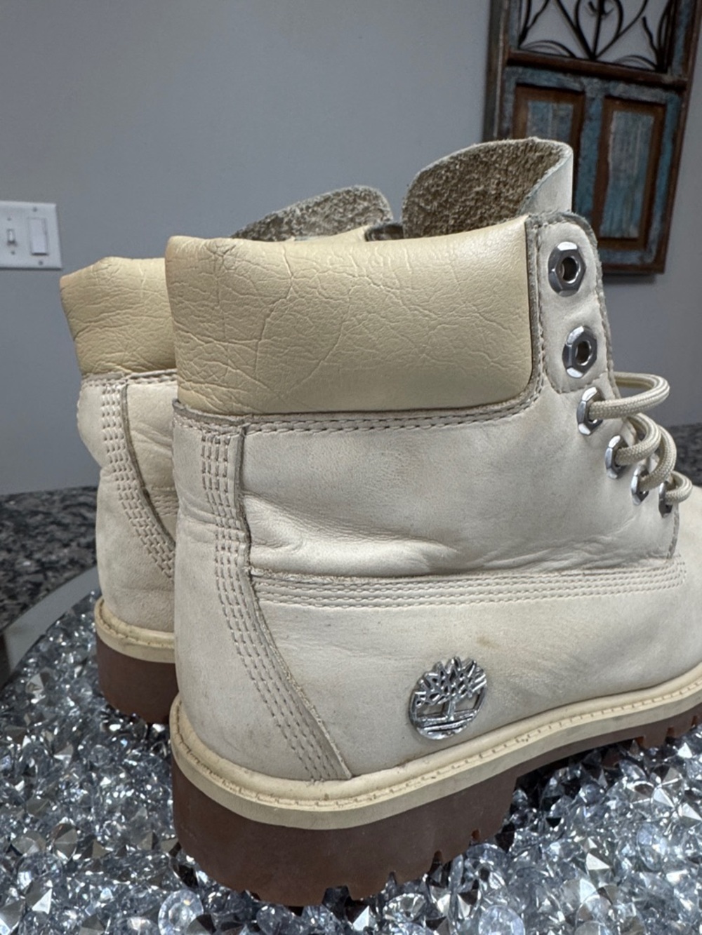 Timberland Cream Nubuck leather Hiking Boots boys 5 Womens 7 - Picture 2 of 15